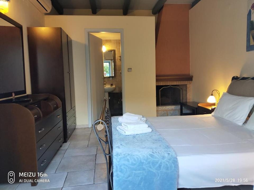 Petrounis Hotel Ареополис Екстериор снимка