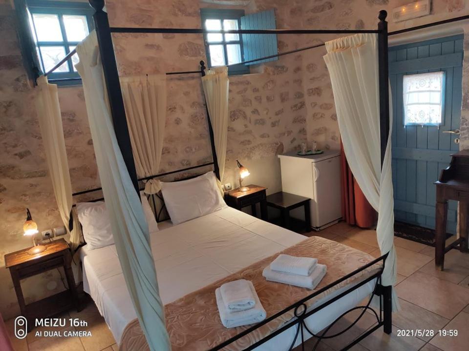 Petrounis Hotel Ареополис Екстериор снимка