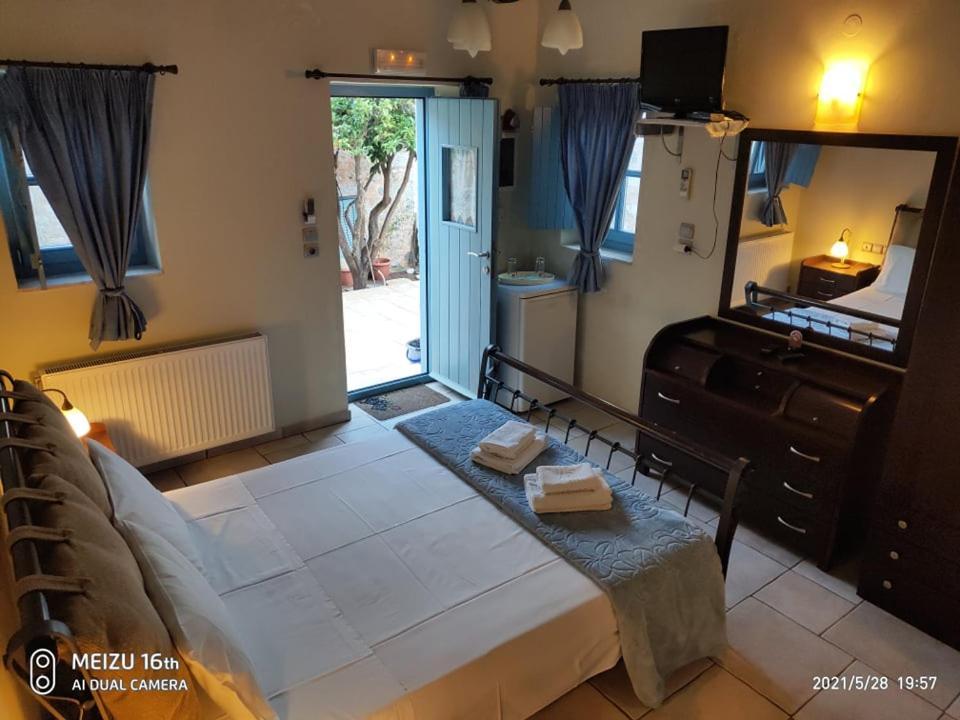 Petrounis Hotel Ареополис Екстериор снимка